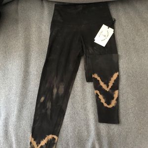 Electric & rose Black and Tan tie dye leggings NEVER WORN